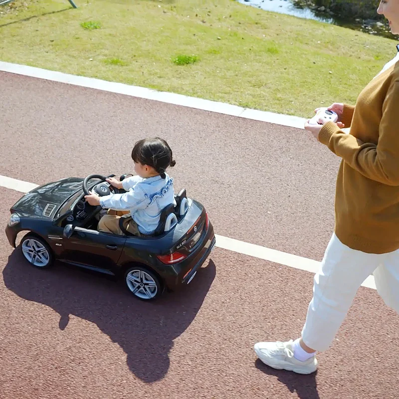 AIYAPLAY Macchina Elettrica per Bambini Licenza Mercedes SLC 300 con Telecomando, in PP e Metallo, 107x62.5x44 cm, Nero - Image 7
