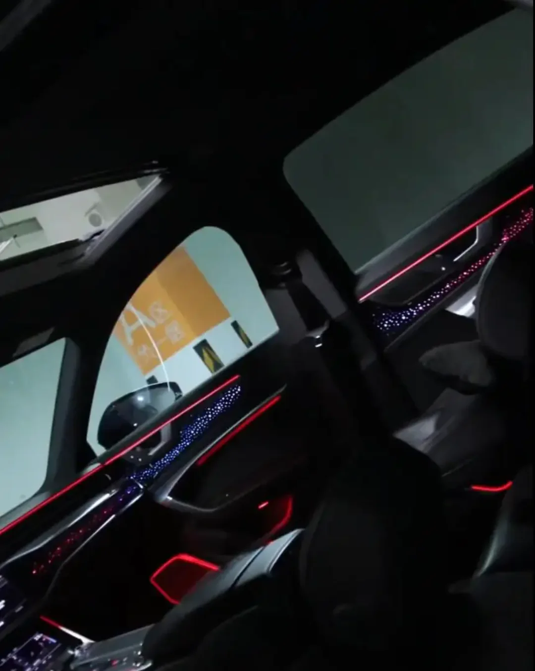 Ambient Light per Audi A7
C8, S7, RS7, 64 Colori RGB - Image 2