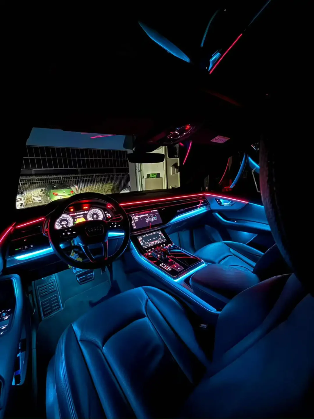 Ambient Light per Audi Q7 (2020-2025), 64 Colori RGB - Image 3