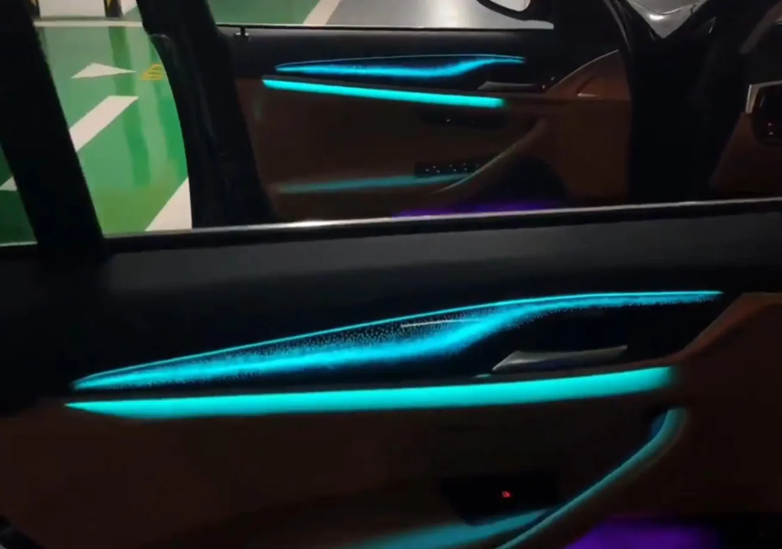 Ambient Light per BMW Serie 5 G30 (2017-2023), 64 Colori RGB - Image 5