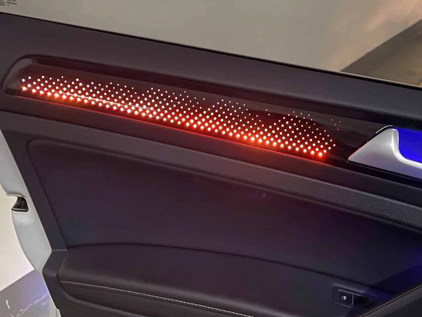 Ambient Light per Volkswagen Golf 7, 7.5 (2014-2021), 256 Colori RGB - Image 4