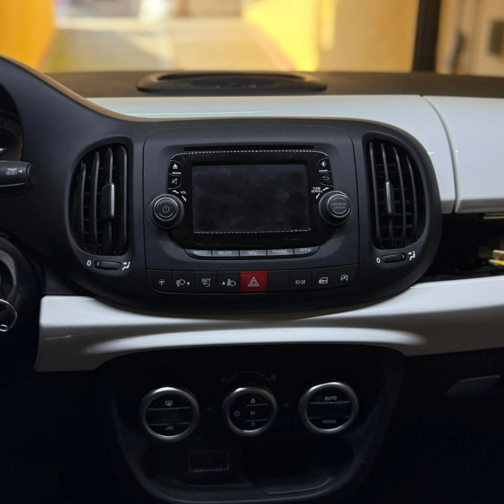 Autoradio per Fiat 500L 7" | 2012-2022 | Android | Bluetooth | CarPlay | Android Auto | 2GB/4GB/6GB/8GB Ram - Image 4