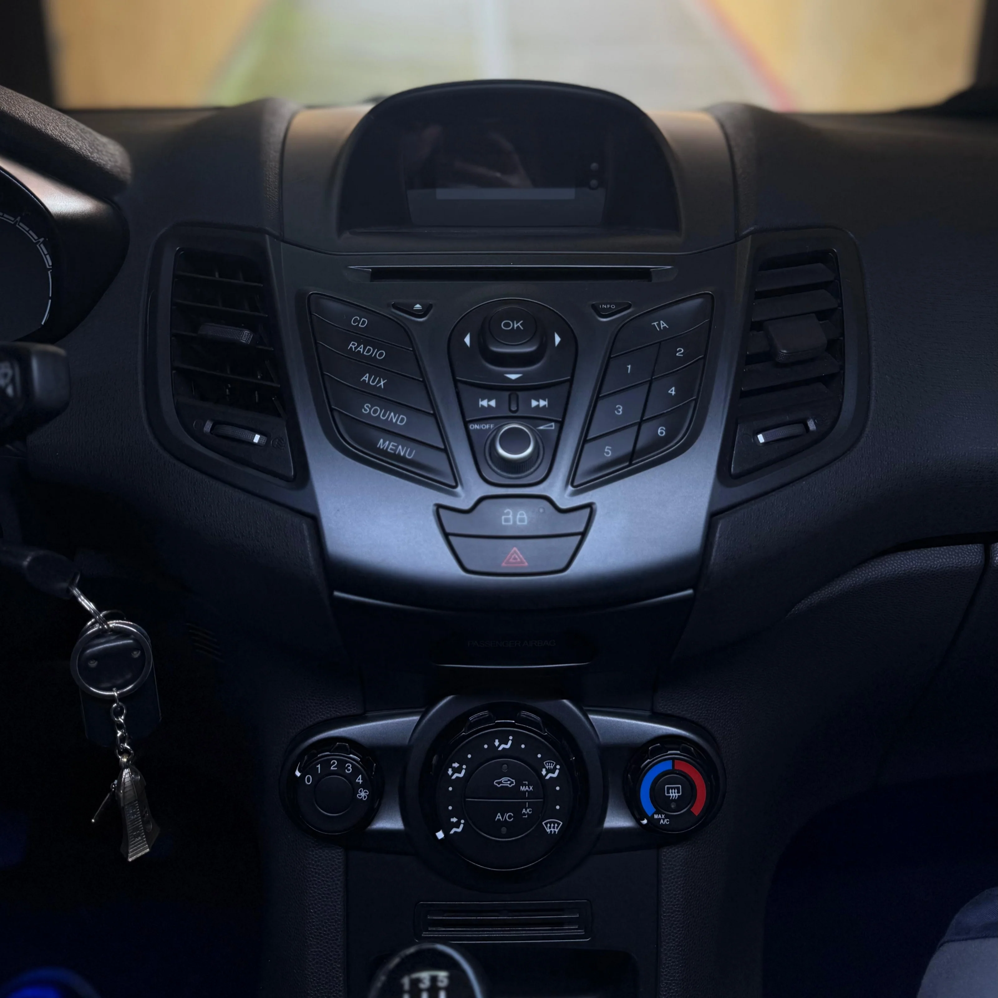 Autoradio per Ford Fiesta 12.3" | 2009-2014 | Android | Bluetooth | CarPlay | Android Auto | 4GB/8GB Ram - Image 3