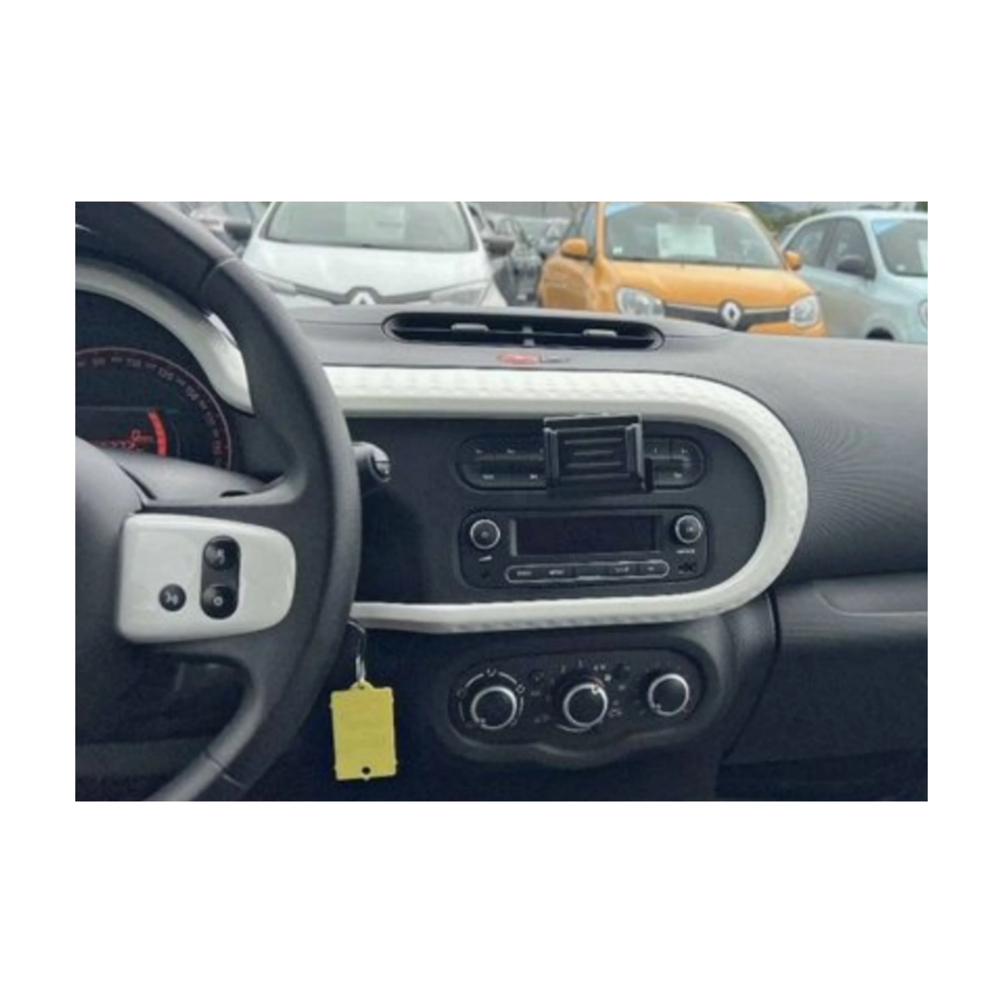 Autoradio per Renault Twingo III 10" | 2014-2024 | Android | Bluetooth | Estraibile | CarPlay | Android Auto | 2GB/6GB/8GB Ram - Image 3
