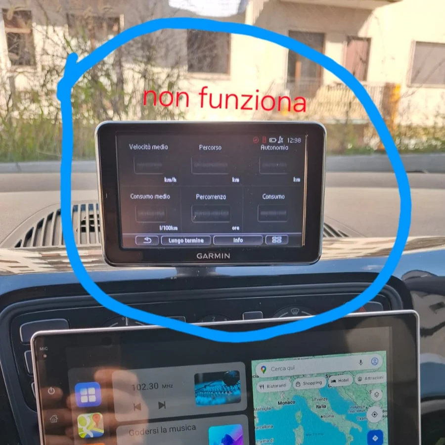 Autoradio per Volkswagen UP 5" | 2011-2016 | Bluetooth | Radio | USB | Navigatore | CarPlay e Android Auto Cablato - Image 3