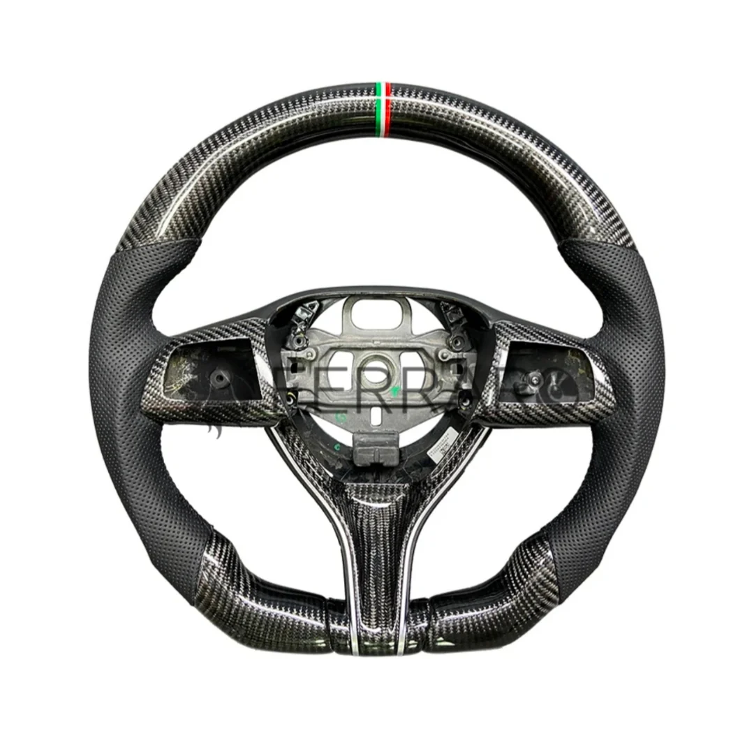 Volante Sportivo per Maserati Quattroporte (2013-2025), Carbonio, Customizzato in Pelle